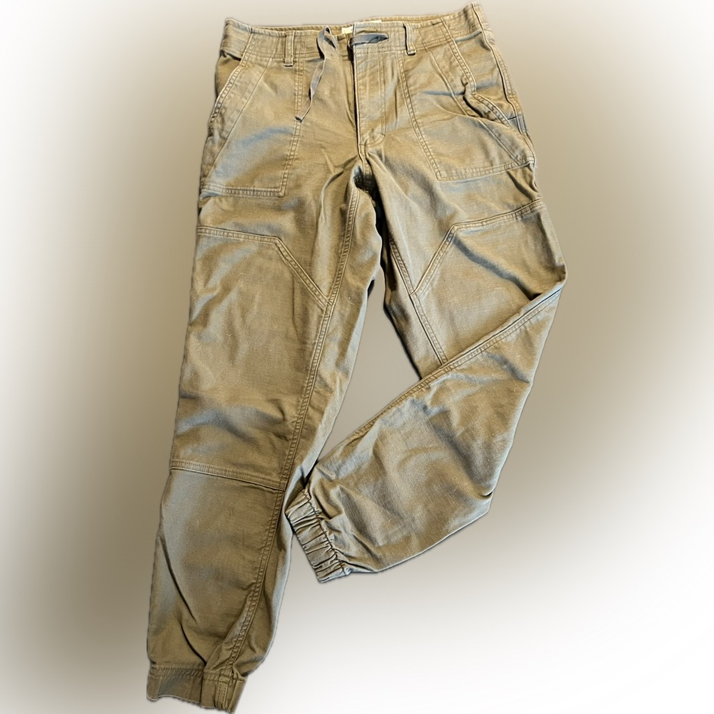 REI Cooperative Men's Hiking Jogger Pants in Olive Green